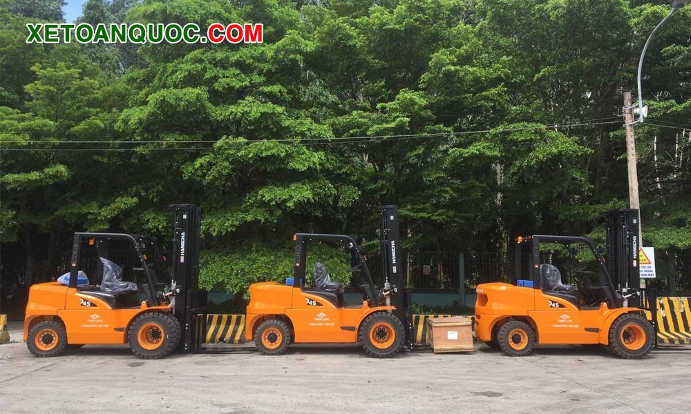 Xe nâng dầu 4.5 tấn Hangcha có nhiều ưu điểm hấp dẫn
