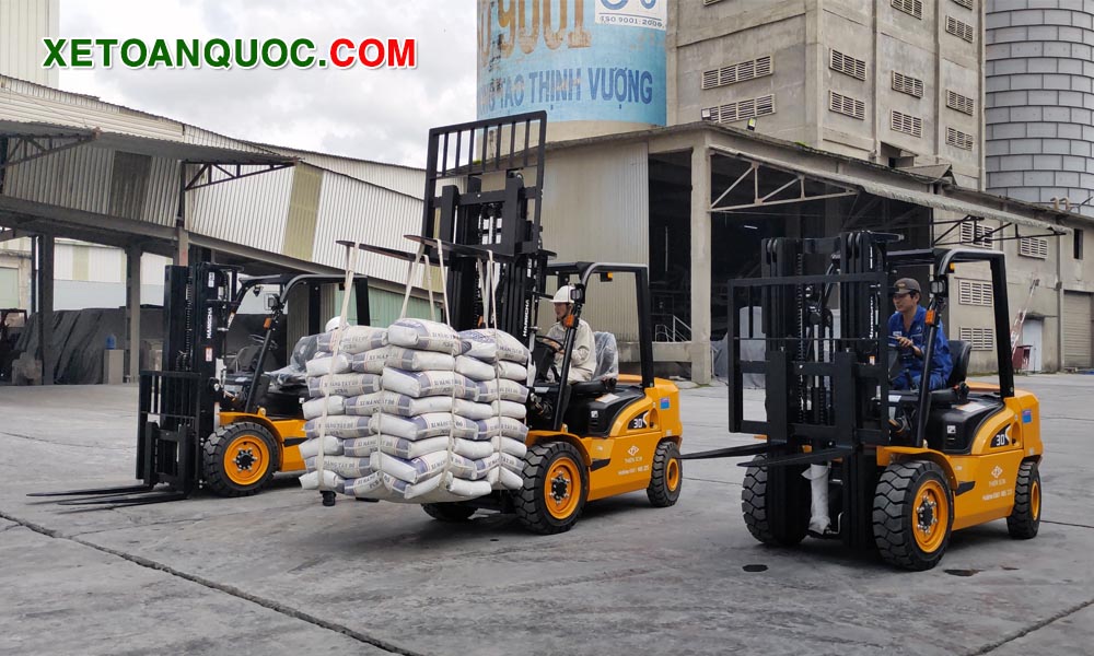Giới thiệu Xe Toàn Quốc - Đại lý xe nâng dầu 3 tấn uy tín