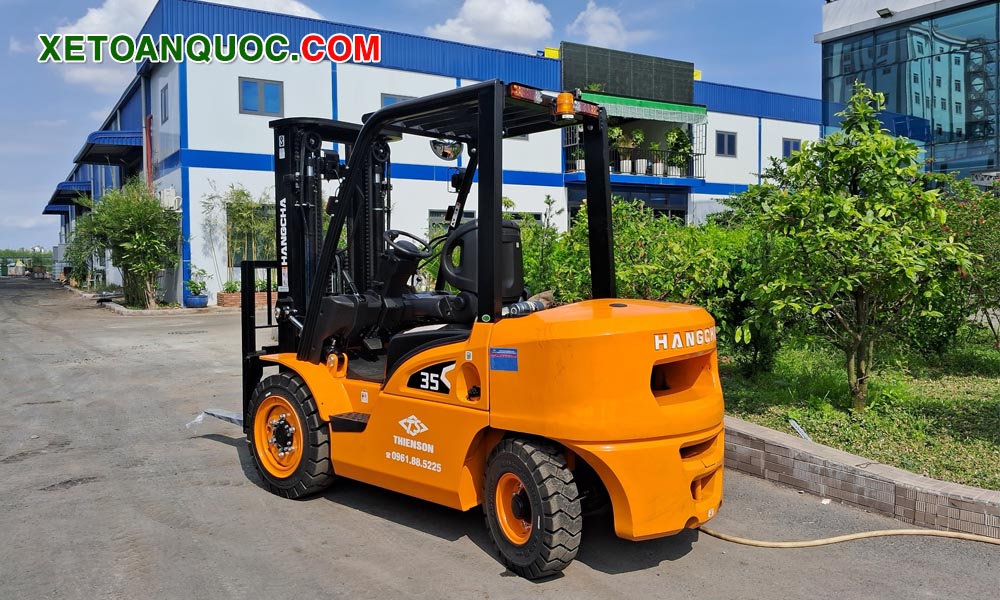 Xe nâng dầu 3.5 tấn Hangcha