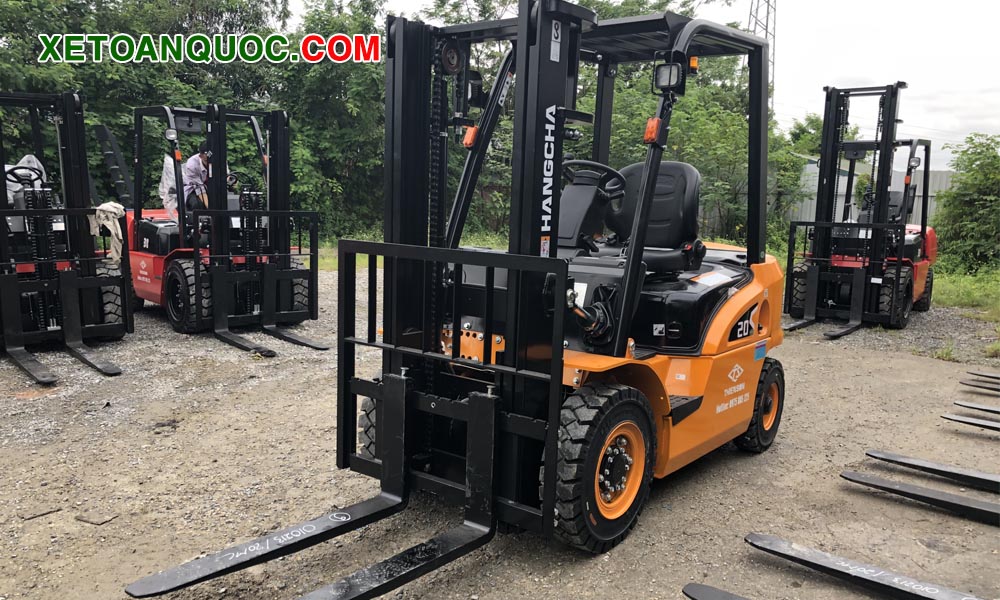 Xe nâng dầu 2 tấn có nhiều ứng dụng
