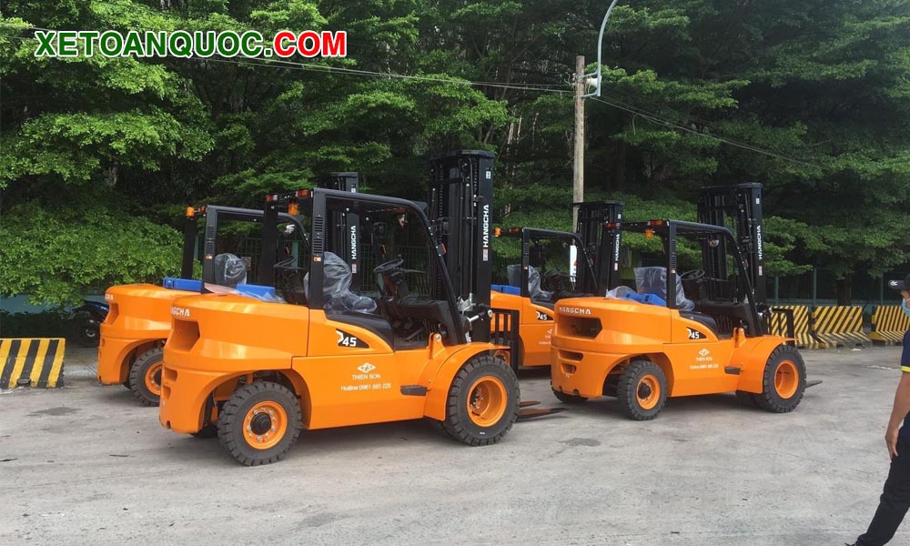 Hướng dẫn vận hành xe nâng dầu 4.5 tấn Hangcha