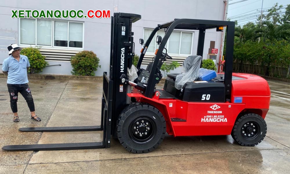 Xe nâng dầu 5 tấn Hangcha