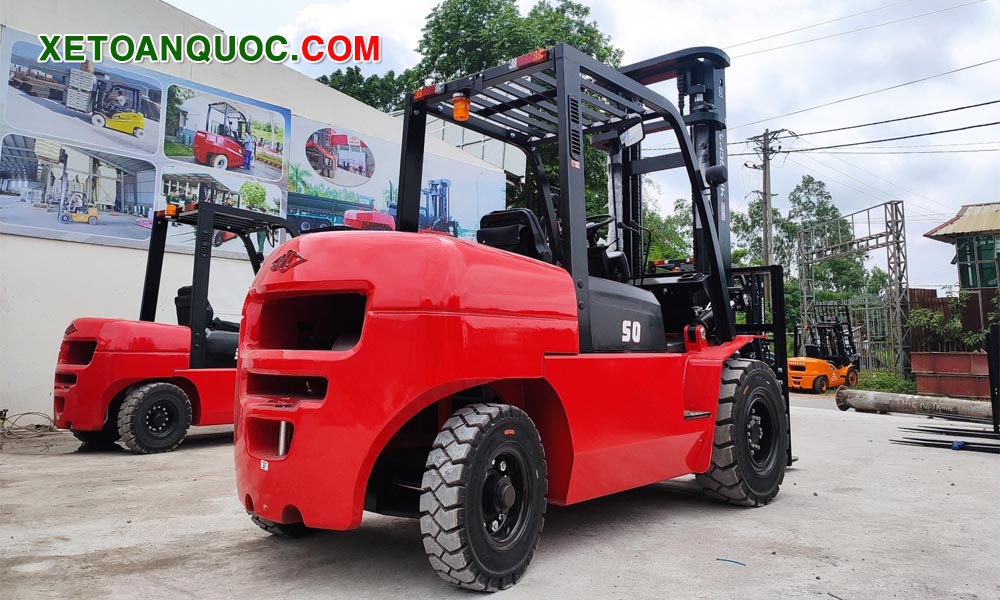 Xe nâng dầu 5 tấn Hangcha