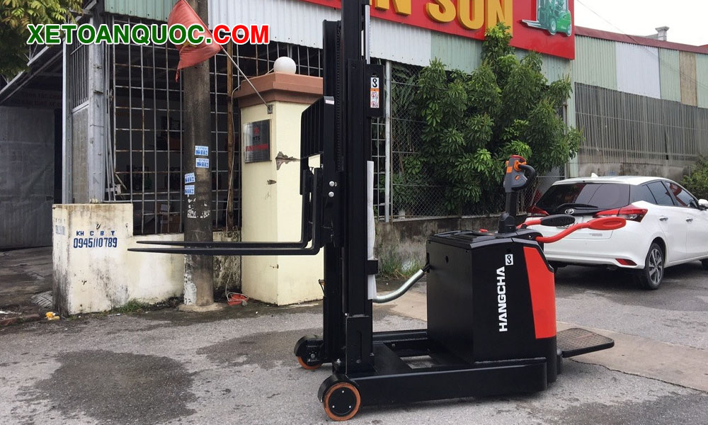 Xe nâng điện tay cao 2 tấn ắc quy axit - chì có nhiều ưu điểm