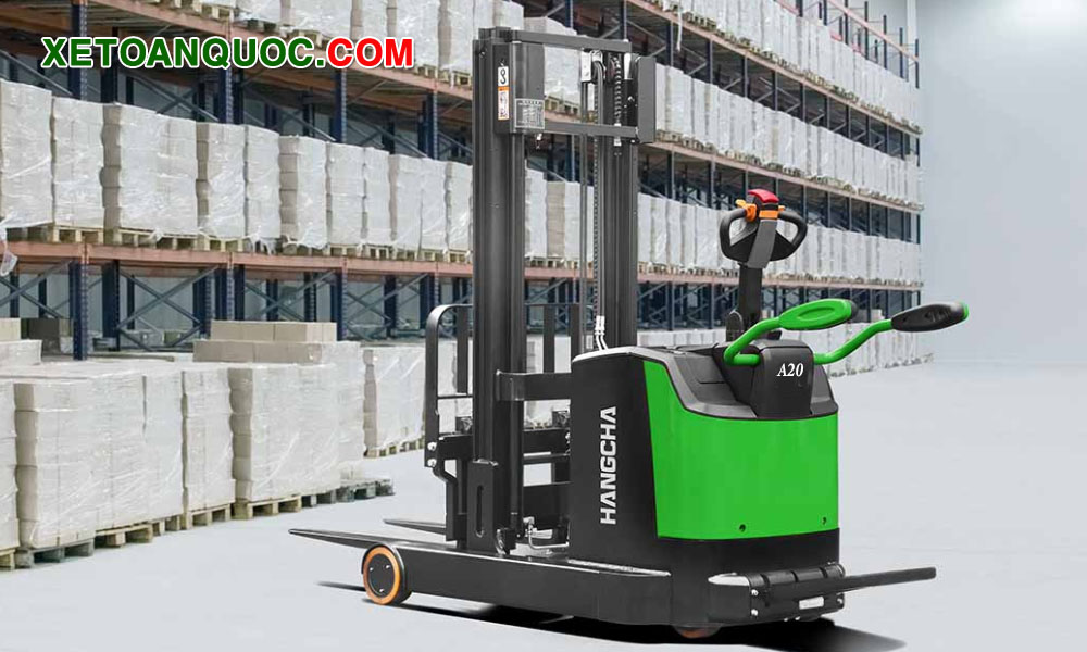Xe nâng tay điện cao 2 tấn pin lithium