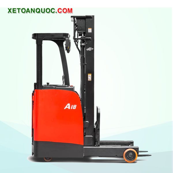 Xe nâng reach truck 1.8 tấn đứng lái