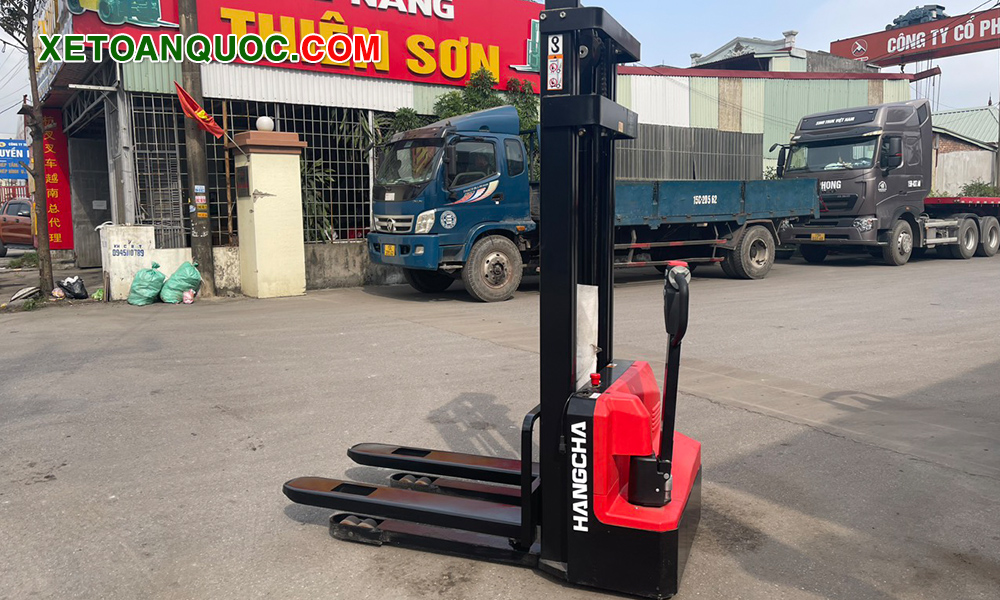Xe nâng tay điện cao 1 tấn mini - axit do xetoanquoc.com phân phối