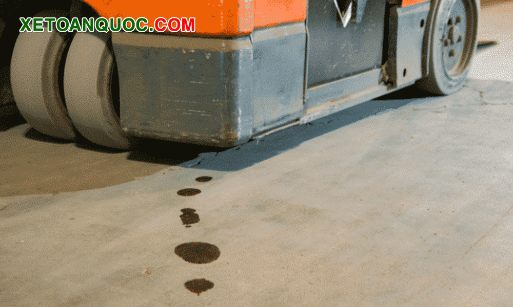 Sử dụng dầu thủy lực xe nâng không đúng cách gây nhiều hậu quả