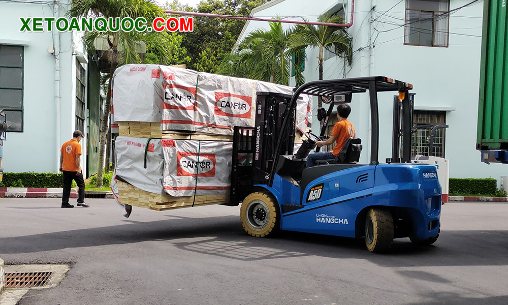 Hướng dẫn vận hành xe nâng an toàn, chính xác nhất
