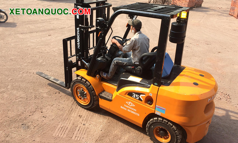 Hướng dẫn vận hành xe nâng an toàn, chính xác nhất