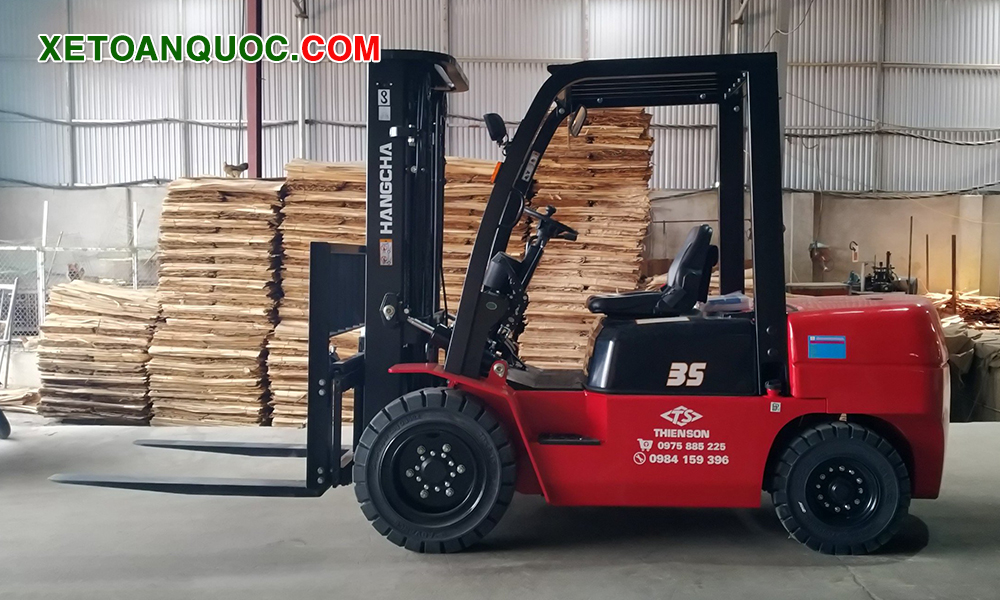 Xe nâng dầu 1 - 5 tấn