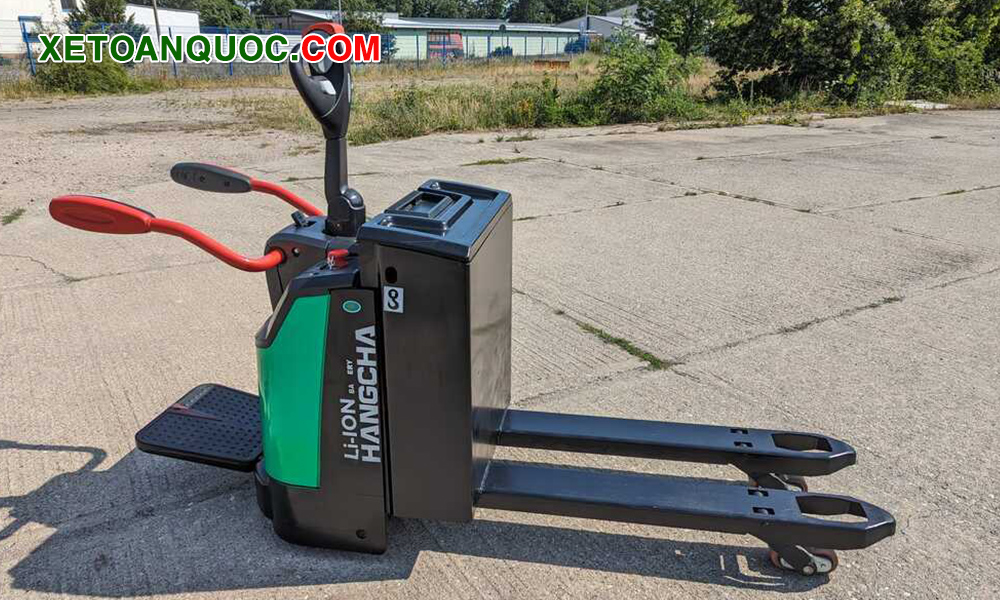 Xe nâng tay điện thấp 2 tấn pin Lithium thân thiện với môi trường